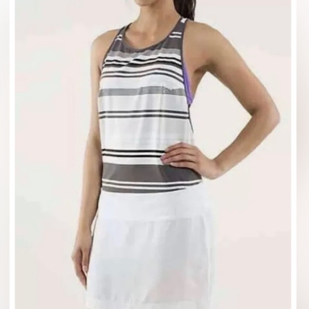 Lululemon Blissed Out Tennis Dress Size 6 White Gray Striped Sleeveless Golf